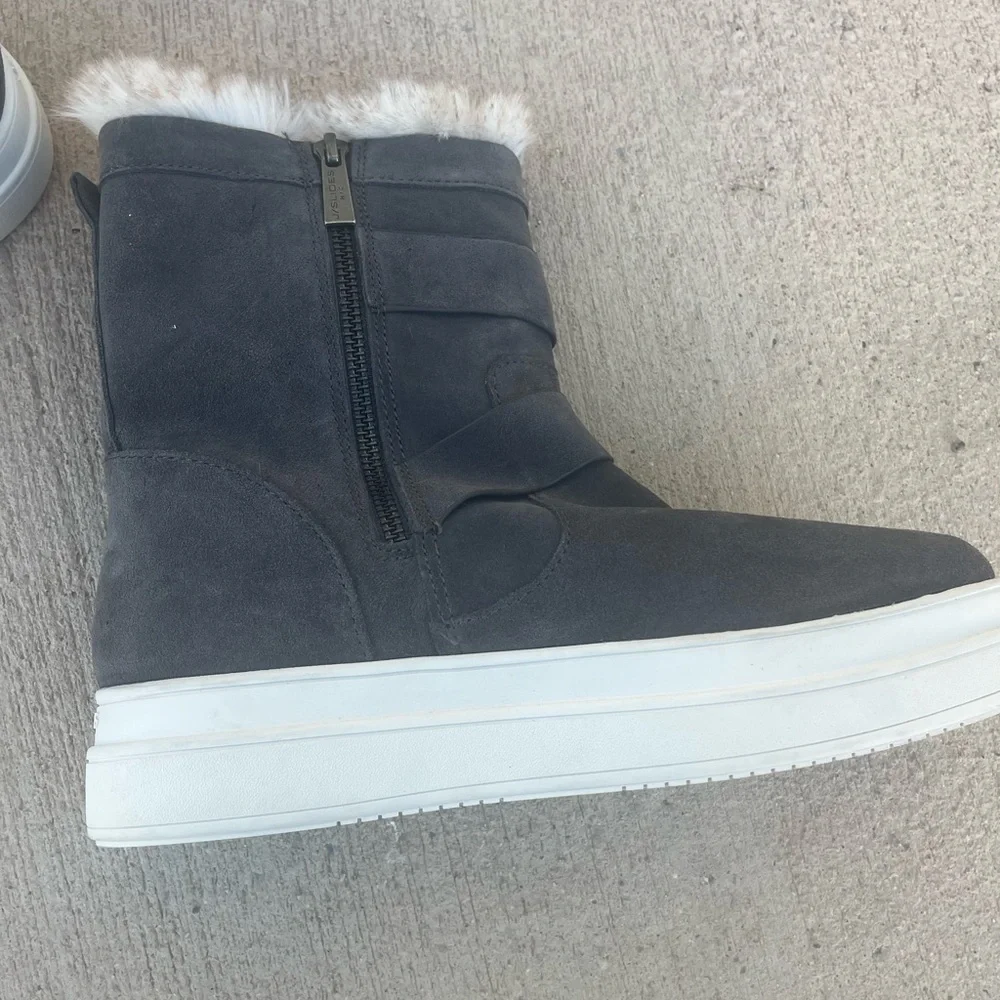 J/Slides Nelly Boots 8.5 Gray Suede Faux Fur Lined Winter Ankle Boots